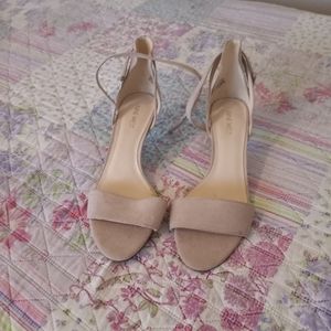 Nine West beige sandals